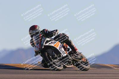 media/Nov-06-2023-Moto Forza (Mon) [[ce023d0744]]/3-Intermediate Group/Session 5 (Turn 9)/